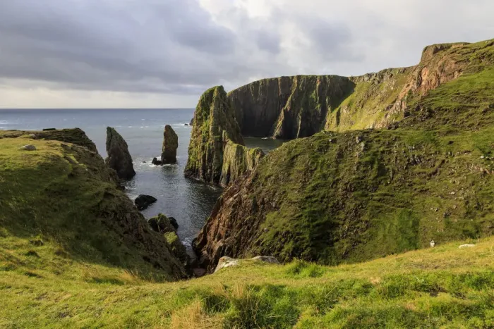 Framed Print : Westerwick, dramatic coastal views, red granite sea cliffs and stacks, West Mainland Framed Print : Westerwick, dramatic coastal views, red granite sea cliffs and stacks, West Mainland