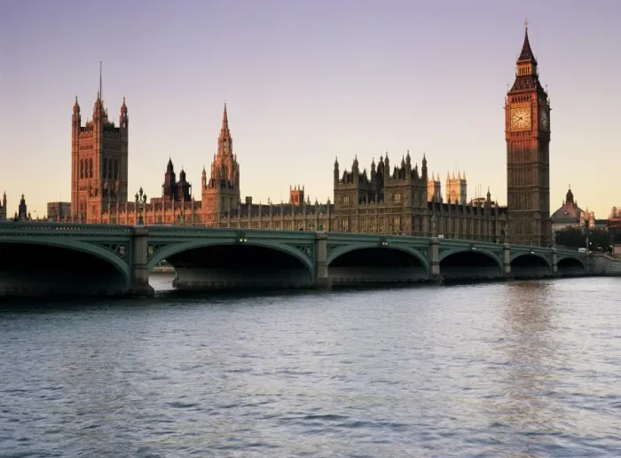 Framed Print : Westminster Bridge and the Houses of Parliament, Westminster, London, England Framed Print : Westminster Bridge and the Houses of Parliament, Westminster, London, England
