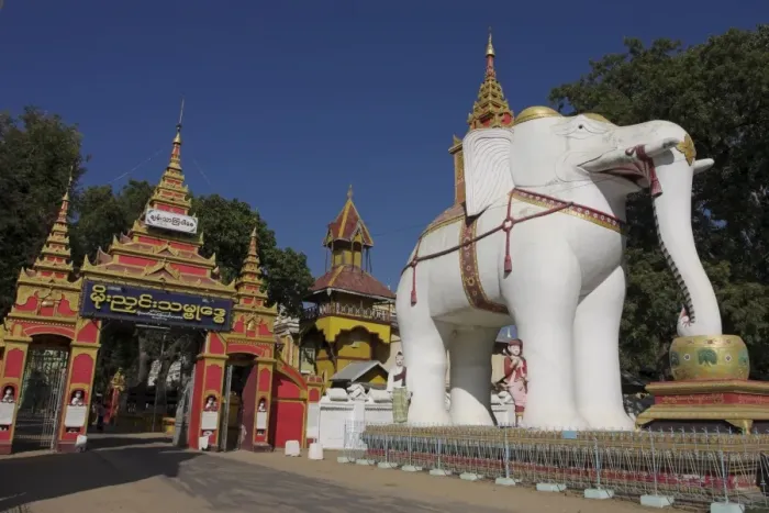Framed Print : White elephant guards entrance to Thanboddhay Paya built in the 20th century by Moehnyin Sayadaw Framed Print : White elephant guards entrance to Thanboddhay Paya built in the 20th century by Moehnyin Sayadaw