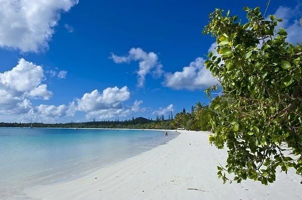 White sand beach, Bay de Kanumera, Ile des Pins, New Caledonia, Melanesia, South Pacific, Pacific