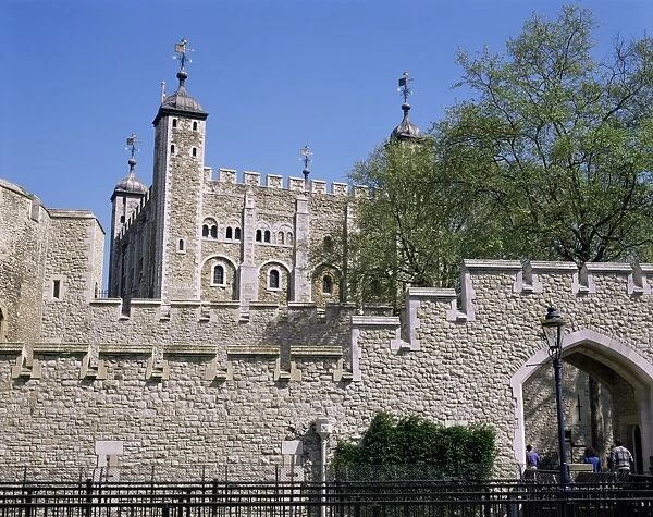 The White Tower and outer wall, Tower of London, UNESCO World Heritage Site