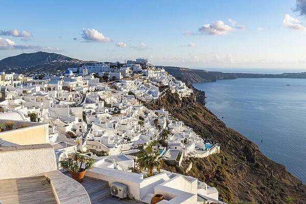 Whitewashed houses on the caldera, Fira, Santorini, Cyclades, Greek Islands, Greece