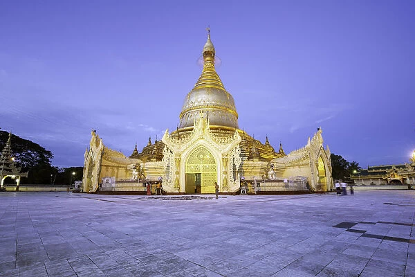 A wide view of Maha Wizaya Pagoda during blue hour, Yangon (Rangoon), Myanmar (Burma)
