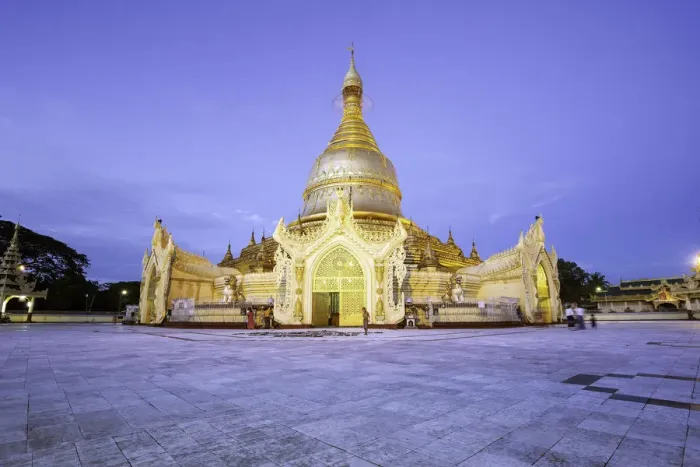 Framed Print : A wide view of Maha Wizaya Pagoda during blue hour, Yangon (Rangoon), Myanmar (Burma) Framed Print : A wide view of Maha Wizaya Pagoda during blue hour, Yangon (Rangoon), Myanmar (Burma)