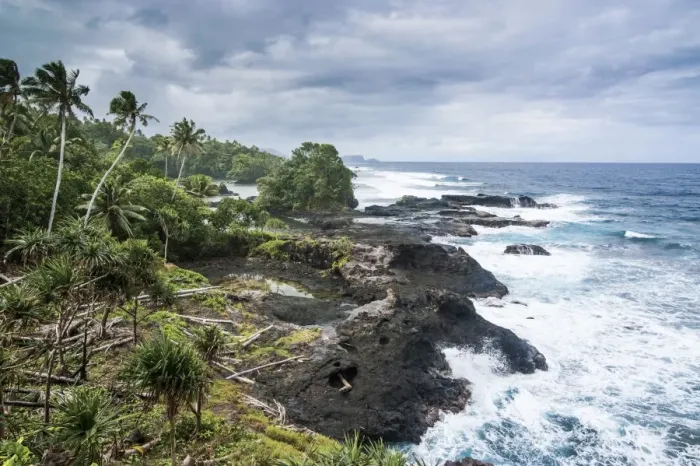 Framed Print : Wild rocky coast of Upolu, Samoa, South Pacific, Pacific Framed Print : Wild rocky coast of Upolu, Samoa, South Pacific, Pacific
