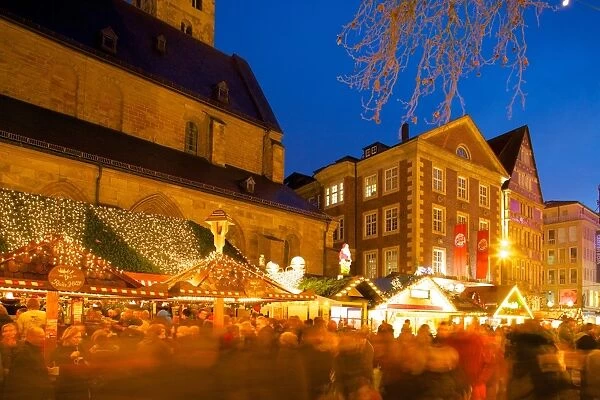 Willy Brandt Platz and Christmas Market, Dortmund, North Rhine-Westphalia, Germany, Europe
