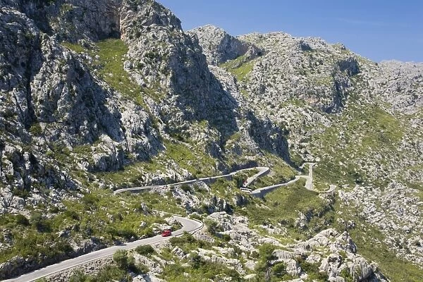 The winding mountain road to Sa Calobra, Mallorca, Balearic Islands, Spain, Europe