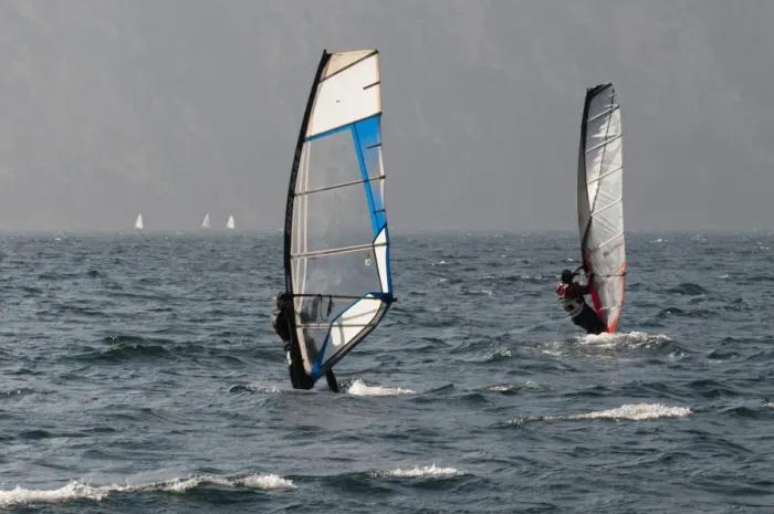 Framed Print : Windsurfers at Torbole del Garda, Lake Garda, Trentino-Alto Adige, Italian Lakes Framed Print : Windsurfers at Torbole del Garda, Lake Garda, Trentino-Alto Adige, Italian Lakes