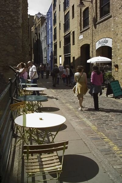 Wine bar, wharf, Southwark, London, England, United Kingdom, Europe