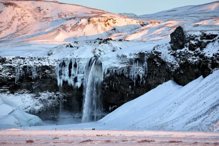 Framed Print : Winter view of Seljalandsfoss Waterfall bathed in evening light, South Iceland, Polar Framed Print : Winter view of Seljalandsfoss Waterfall bathed in evening light, South Iceland, Polar