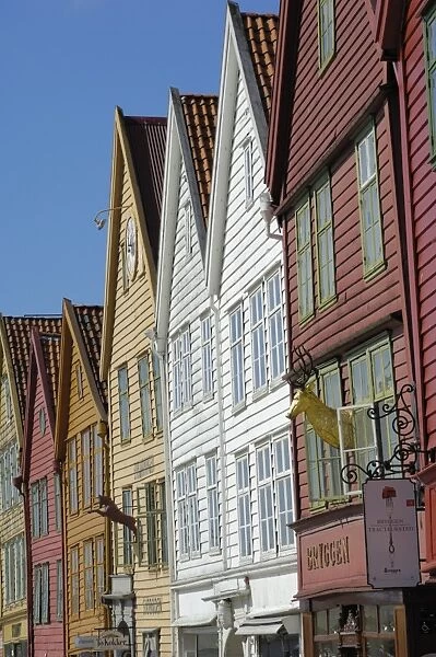 Wooden buildings on the waterfront, Bryggen, Vagen harbour, UNESCO World Heritage site, Bergen, Hordaland, Norway, Scandinavia, Europe