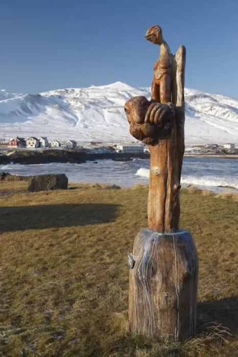 Framed Print : Wooden sculpture (trolls) at Bakkagerdi, Borgarfjordur Eystri, East Fjords area