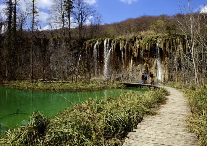 Framed Print : Wooden walkway (boardwalk) and waterfalls in Plitvice Lakes National Park, UNESCO World Heritage Site, Plitvice, Croatia, Europe Framed Print : Wooden walkway (boardwalk) and waterfalls in Plitvice Lakes National Park, UNESCO World Heritage Site, Plitvice, Croatia, Europe