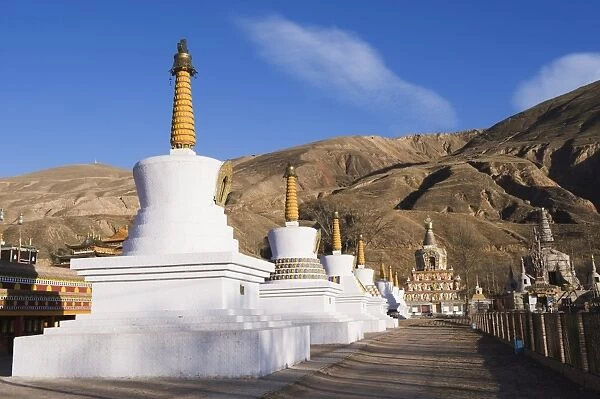 Wutun Si lower temple, Gomar Lamasery, Tongren, Qinghai Province, China, Asia