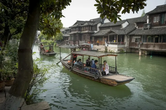 Framed Print : Wuzhen, Zhejiang province, China, Asia Framed Print : Wuzhen, Zhejiang province, China, Asia