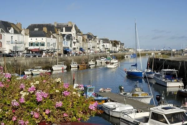 Yachting and fishing port, Le Croisic, Brittany, France, Europe