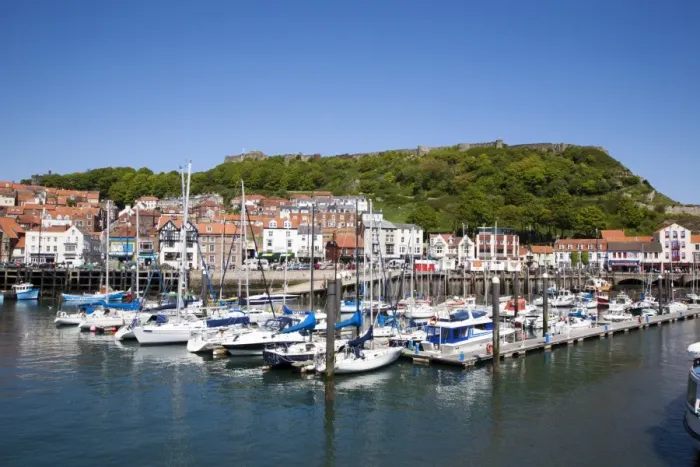 Framed Print : Yachts in the harbour and Castle Hill, Scarborough, North Yorkshire, Yorkshire, England, United Kingdom, Europe Framed Print : Yachts in the harbour and Castle Hill, Scarborough, North Yorkshire, Yorkshire, England, United Kingdom, Europe