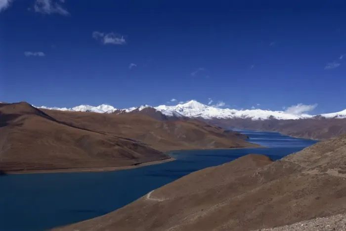 Framed Print : Yamdrok lake, Tibet, China, Asia Framed Print : Yamdrok lake, Tibet, China, Asia