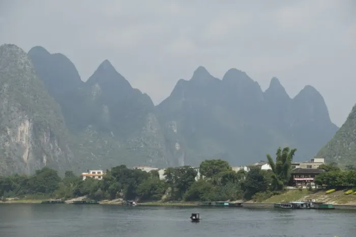 Framed Print : Yangshuo, Li River, Guilin, Guangxi Province, China, Asia Framed Print : Yangshuo, Li River, Guilin, Guangxi Province, China, Asia