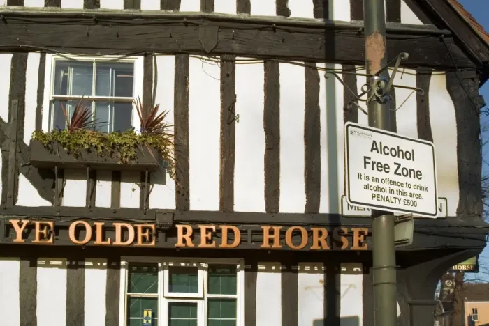 Framed Print : Ye Olde Red Horse pub with Alcohol Free Zone sign outside, Evesham, Worcestershire Framed Print : Ye Olde Red Horse pub with Alcohol Free Zone sign outside, Evesham, Worcestershire