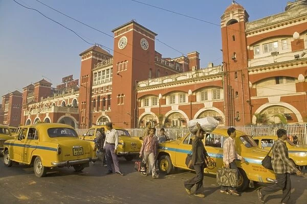 Yellow Ambassador taxis outside Howrah train station, Kolkata (Calcutta)