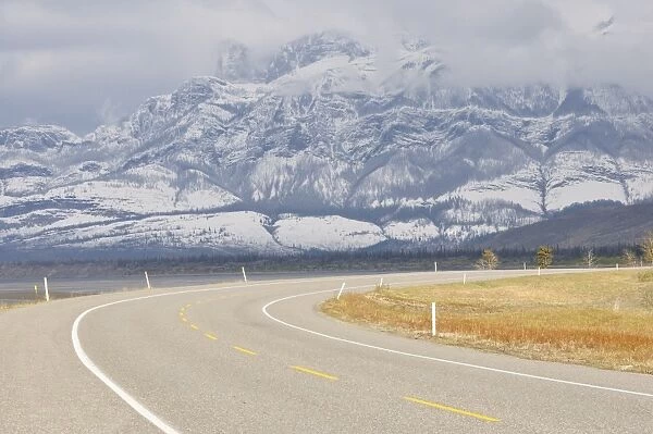 Yellowhead Highway, Jasper National Park, UNESCO World Heritage Site, Alberta