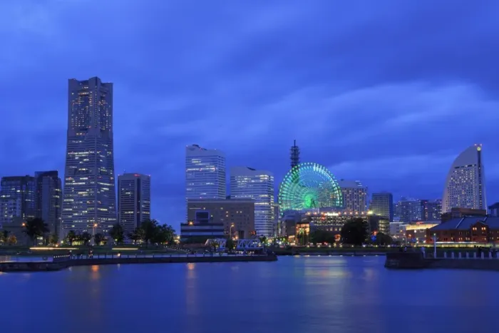 Framed Print : Yokohama skyline, Honshu Island, Japan, Asia Framed Print : Yokohama skyline, Honshu Island, Japan, Asia