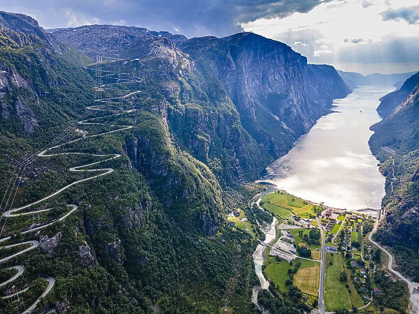 Zigzag road leading down to Lysebodn, at the end of Lystrefjord (Lysefjord), Rogaland