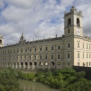 The 18th century Ducal Palace (Palazzo Ducale) (Reggia di Colorno), the serpentine design in the long wall is clearly seen, Colorno, Emilia-Romagna