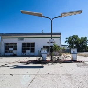 Abandonend petrol station along Route two through Nebraska, United States of America, North America