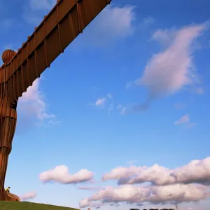 Angel of the North, sculpture by Anthony Gormley, Newcastle-upon-Tyne, Tyne and Wear