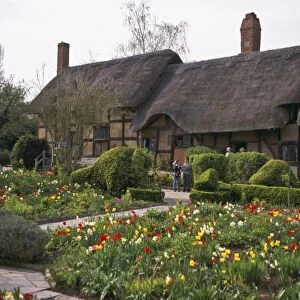 Anne Hathaways Cottage, birthplace and childhood home of Shakespeares future wife