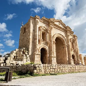 The Arch of Hadrian in Jerash, believed to have been founded in 331 BC by Alexander the Great, Jerash, Jordan, Middle East