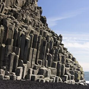 Basalt cliffs and rock stack, Halsenifs Hellir Beach, near Vik i Myrdal