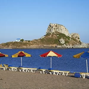 Beach on Kefalos Bay looking out to Kastri Island, Kos, Dodecanese, Greek Islands, Greece, Europe