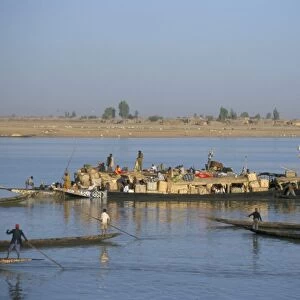 Boats on the Bani river, Mopti, Mali, Africa
