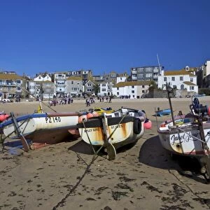 Boats in old harbour in summer, St. Ives, Cornwall, England, United Kingdom, Europe