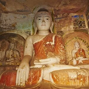 Buddha statue in the Po Win Daung Buddhist cave, dating from the 15th century, Monywa, Sagaing Division, Myanmar (Burma), Asia