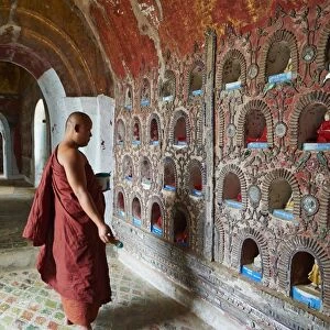 Buddhist monk, Shweyanpyay monastery, Inle Lake, Shan State, Myanmar (Burma), Asia