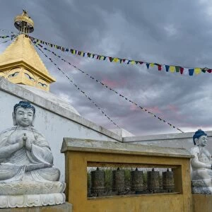 Buddhist statues at Amarbayasgalant Monastery at sunset, Mount Buren-Khaan, Baruunburen district