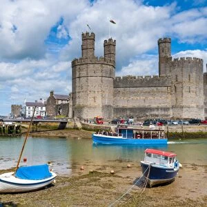 Caernarfon Castle, UNESCO World Heritage Site, Caernarfon, Gwynedd, Wales, United Kingdom, Europe