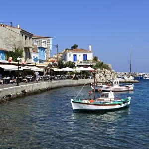 Cafes on harbour, Kokkari, Samos, Aegean Islands, Greece