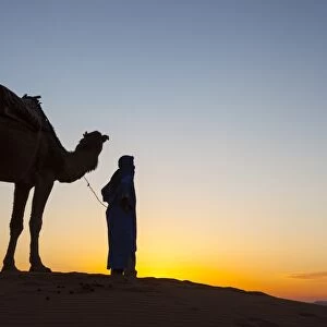 Camel driver, Sahara Desert, Merzouga, Morocco, North Africa, Africa