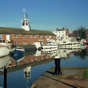 Canal basin, Stourport on Severn, Worcestershire, England, United Kingdom, Europe