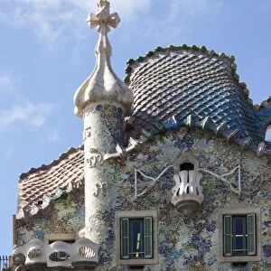 Casa Batllo, a house designed by Antonio Gaudi and admired by Salvador Dali, UNESCO World Heritage Site, Passeig de Gracia, Barcelona, Catalunya, Spain, Europe