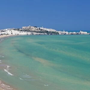 Castello beach, Vieste in the background, Gargano, Foggia Province, Puglia, Italy, Europe