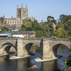 Cathedral, old bridge and River Wye, Hereford, Herefordshire, England, United Kingdom