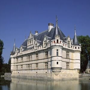 Chateau reflected in water, Chateau of Azay le Rideau, Loire Valley, France, Europe