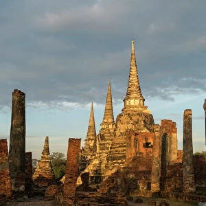 The three Chedis of the old Royal Palace, Wat Phra Si Sanphet, Ayutthaya Historical Park