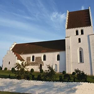 Church dating from between the 11th and 14th centuries, Elmelunde, Mon